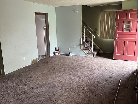 3rd image of 19806 Mountville Dr