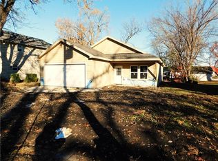 104 E 4th St, Holden, MO 64040