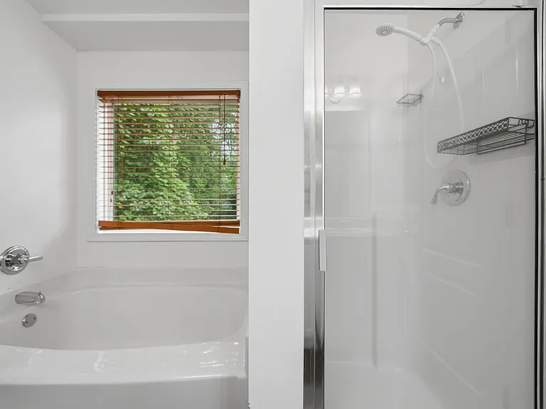 166 Cove Hl — Photo 25