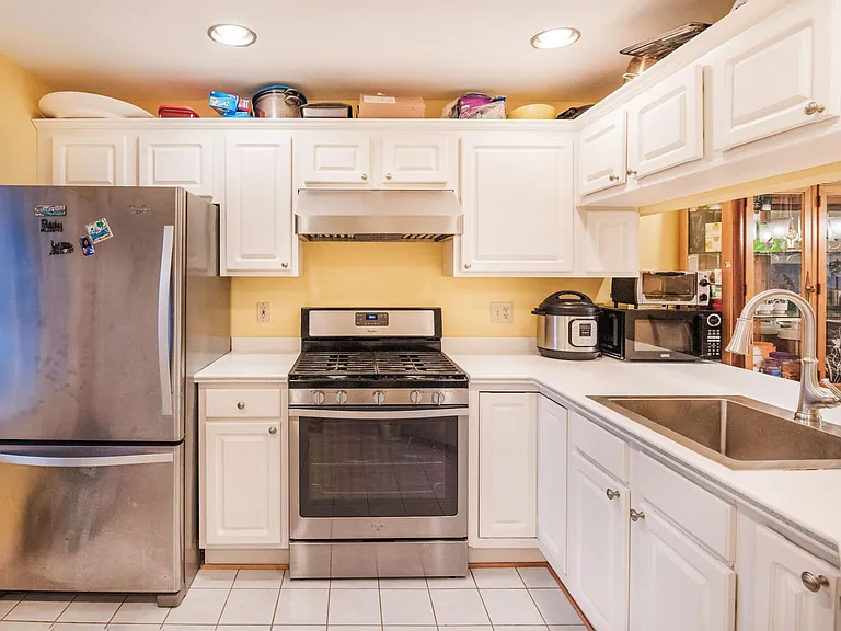 6932 Fairfax Dr #304 — Photo 6