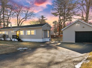 8 Gardner Avenue, Salem, NH 03079