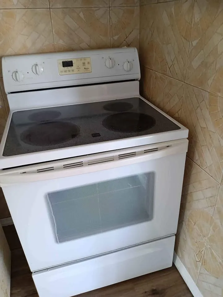 2 bed, 880 sqft, $1,525 — Photo 3