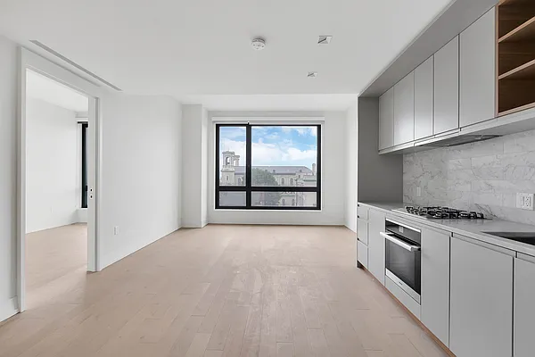 Rented by Bond New York | media 1