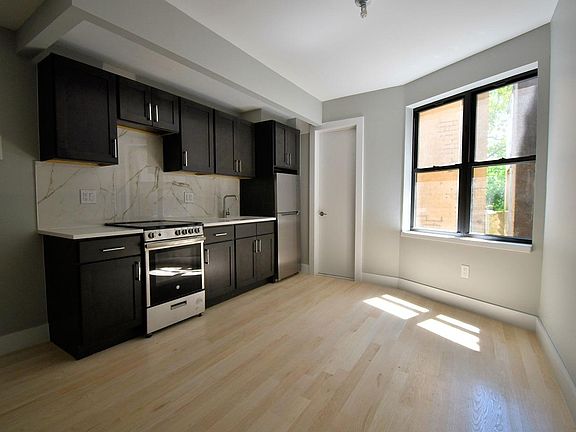 4th image of 982 Findlay Ave #2A