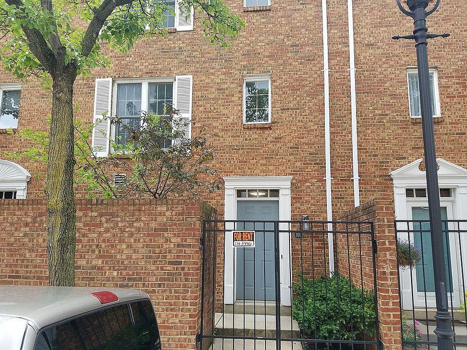 1st image of 105 Cooper Pl E #105