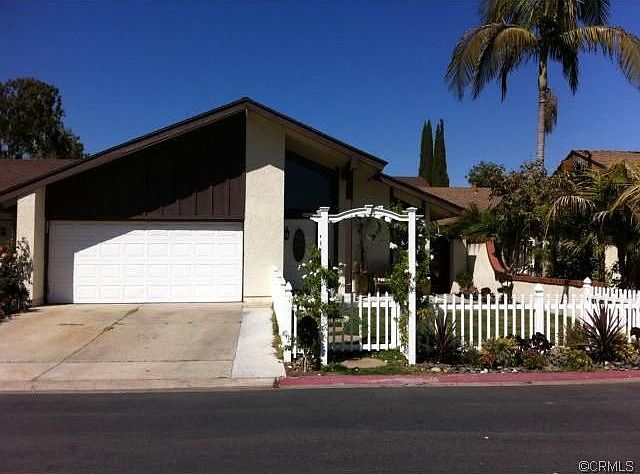 2nd image of 26471 Bay Tree Rd