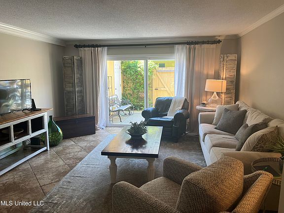 3rd image of 3310 Washington Ave APT 1302