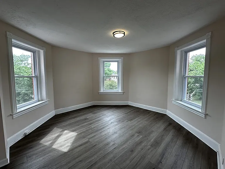 1101 E Capitol St SE #3 — Photo 4