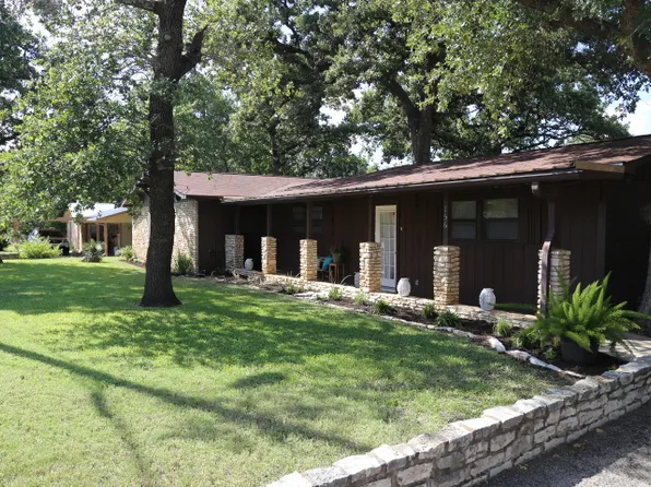 156 W Castleshoals Dr, Granite Shoals, TX 78654