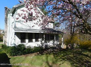 1030 Lookout Dr, Scranton, PA 18504