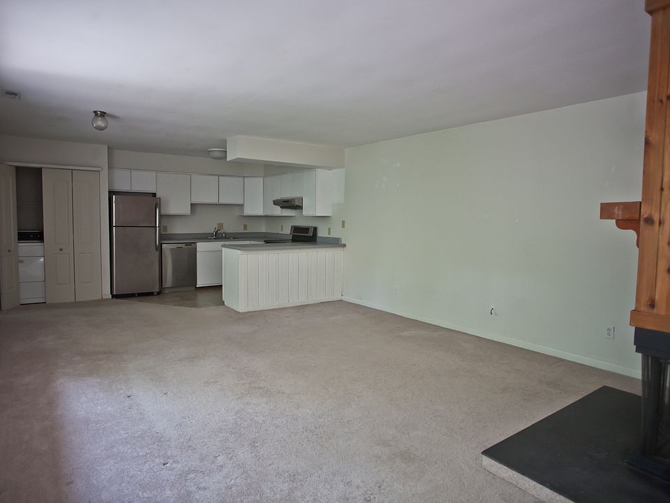 1st image of 195 Summerwalk Cir