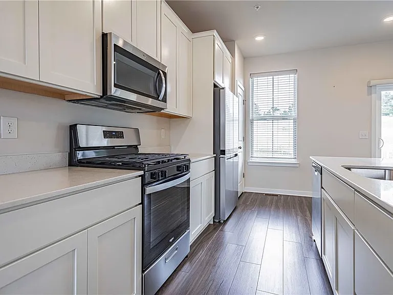 7640 Clayton Ave — Photo 7