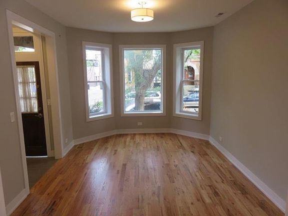5th image of 2047 W Walton St APT 1Z