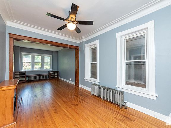3rd image of 1344 N Oakley Blvd #1F