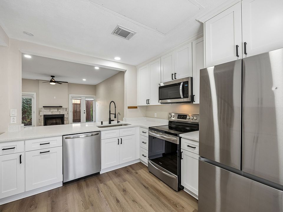 1st image of 3904 Rawlins St APT 116