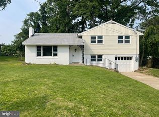 7410 Dickenson St, Springfield, VA 22150