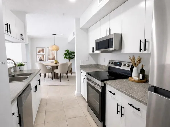 440 S Park Rd, Hollywood, FL