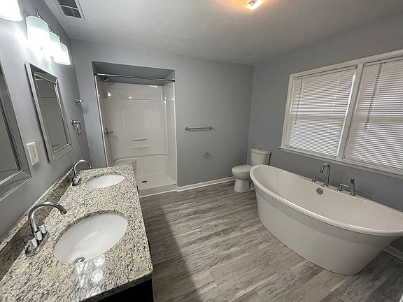 3rd image of 808 Parkway Dr #808
