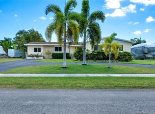 27801 SW 162nd Ct, Homestead, FL 33031
