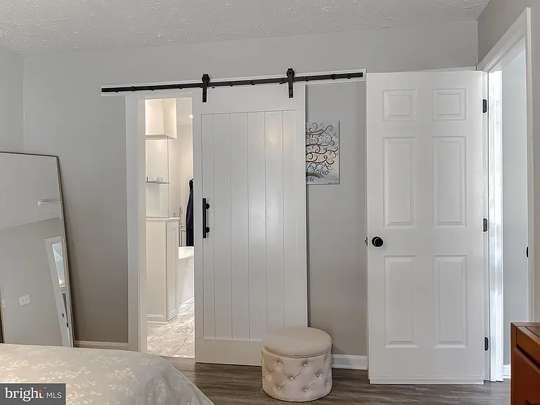 48221 Keel Dr — Photo 42