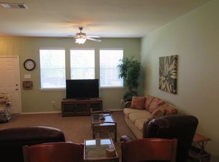 1725 Kemah Village Dr, Kemah, TX 77565