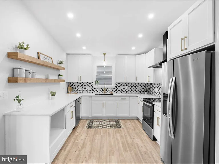 579 West Dr — Photo 20