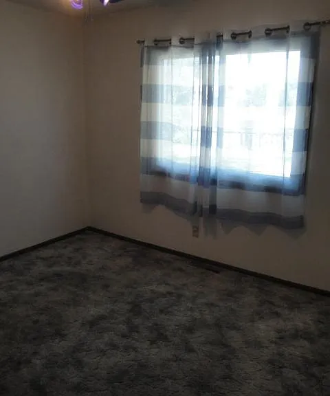 632 Lunar Ln — Photo 9