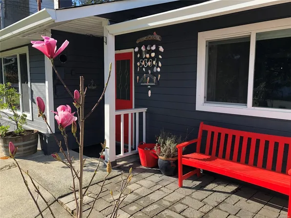 5384 Miller Rd, Cowichan Valley, BC V9L 6R2