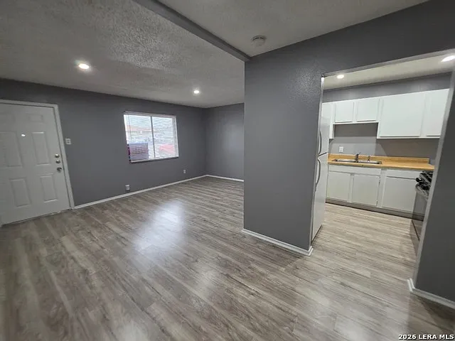 1 bed, 1.0 bath, 675 sqft, $895 — Photo 4