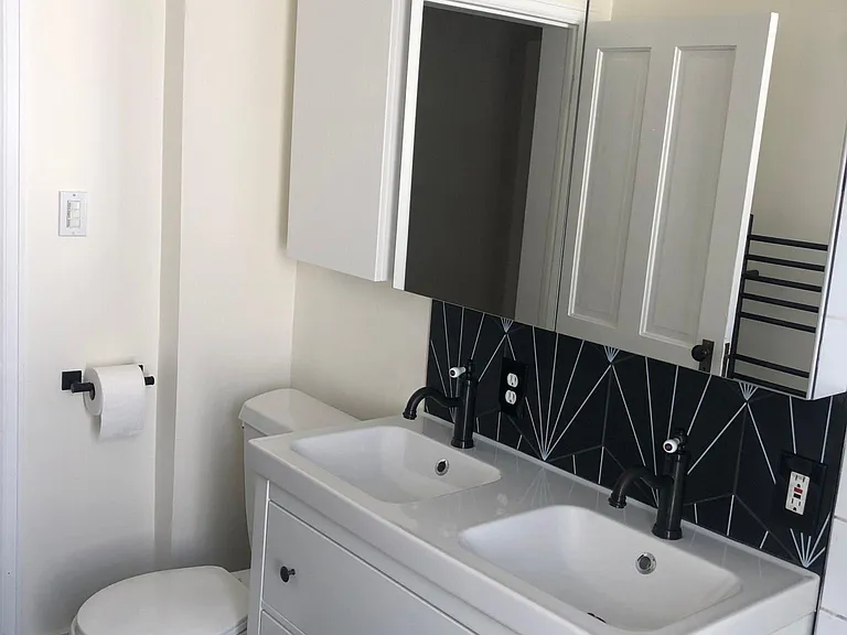 1429 Milwaukee St — Photo 21
