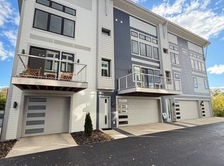 631 Fairview Ave NE, Grand Rapids, MI 49503