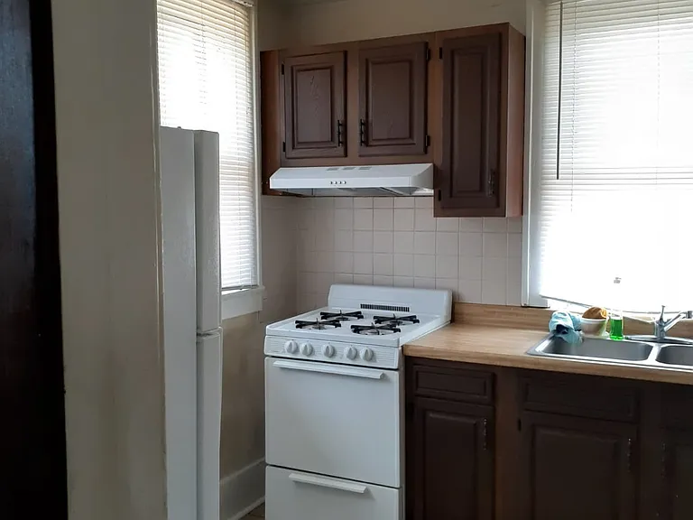 304 South St #4 — Photo 4