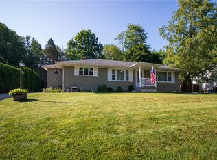 445 Glenridge Rd, Erie, PA 16509
