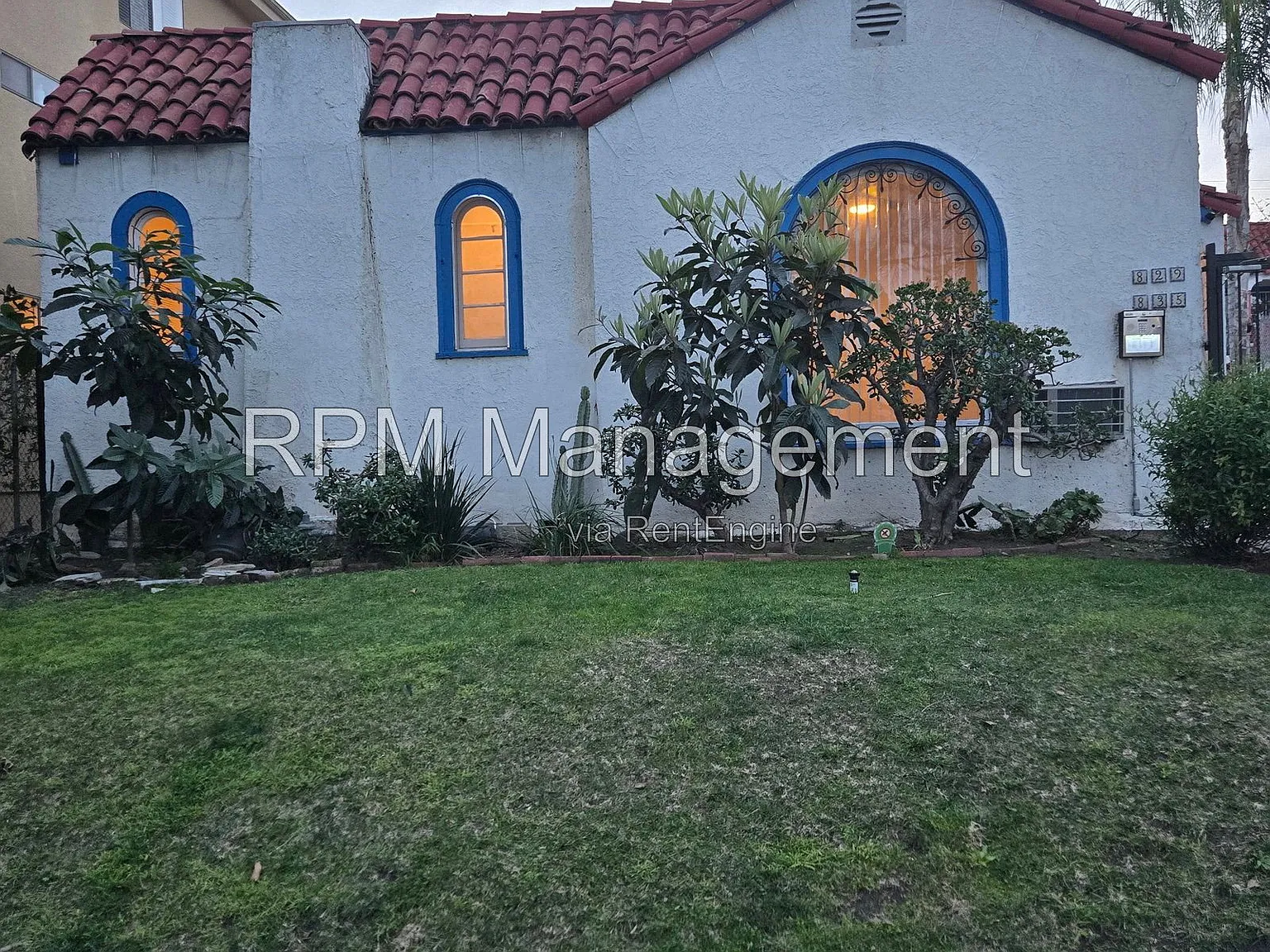 1 bed, 1.0 bath, 650 sqft, $2,075 — Photo 2