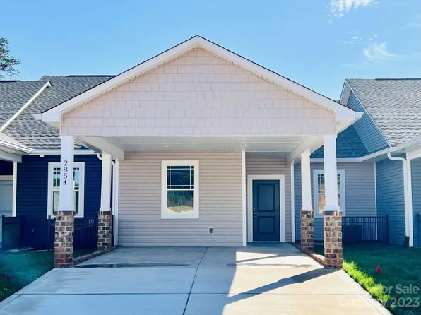 2854 15th Ave, Hickory, NC 28602