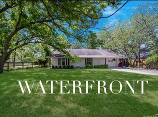 2056 Valley Dr, Canyon Lake, TX 78133