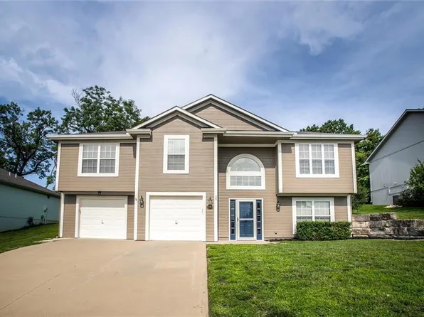 3008 S Hill Ave, Blue Springs, MO 64015