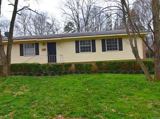 9422 Spruce Pine Pl, Charlotte, NC 28210