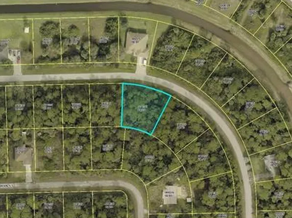 3839 Highlight St, Fort Myers, FL 33905