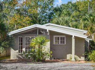 404 Dunbar Ave, Bay Saint Louis, MS 39520