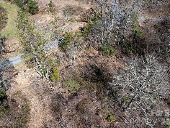 4th image of 99 Banjo Branch Rd