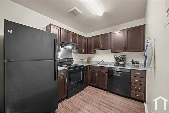 421 E Criser Rd #204 — Photo 6