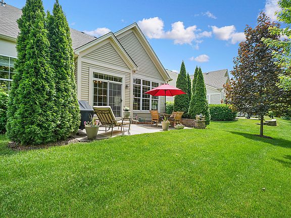 3rd image of 1824 Glenwood Cir #A