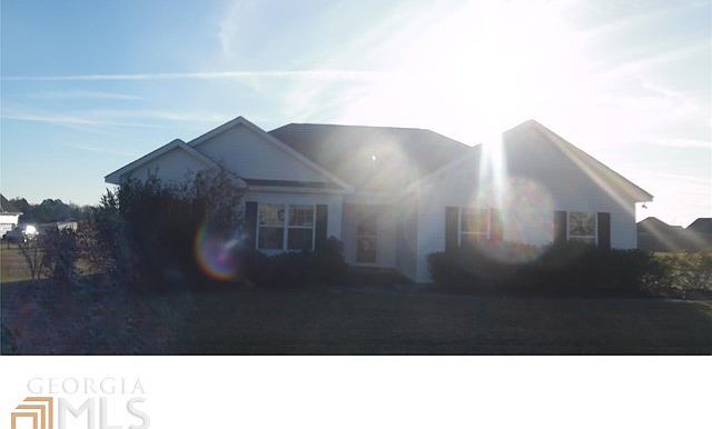 1st image of 118 Woodbridge Way