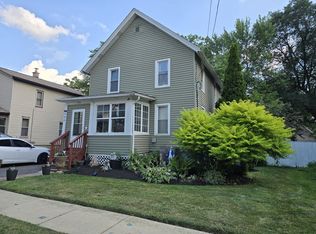 544 Charles St, Aurora, IL 60506