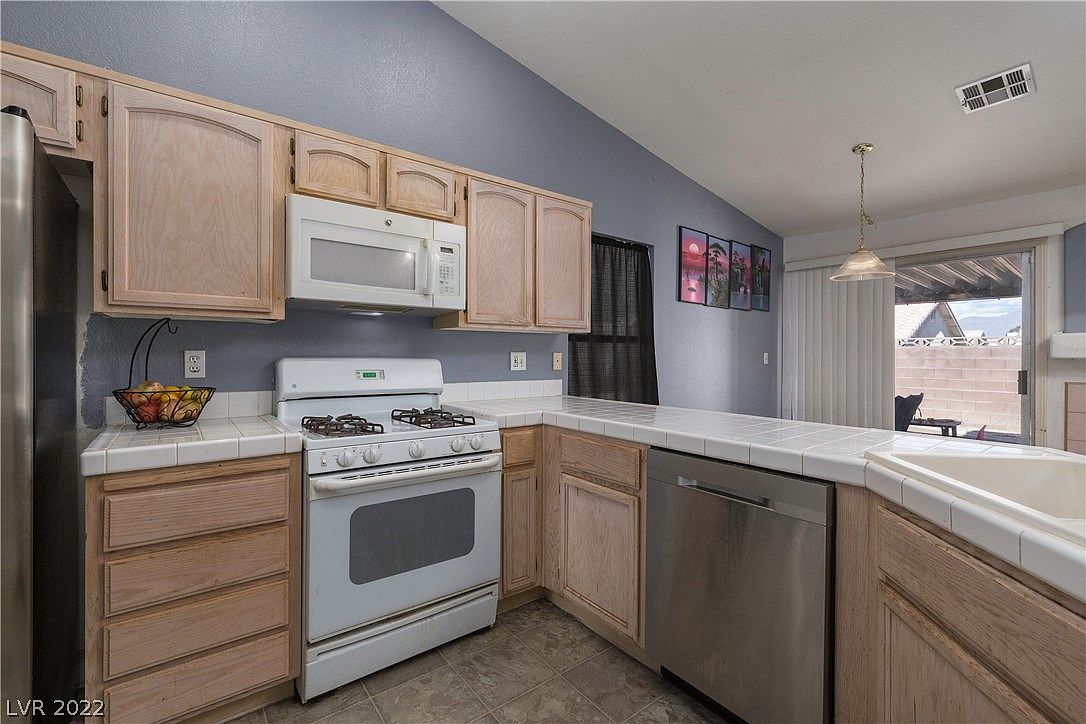 North Las Vegas, NV 89032