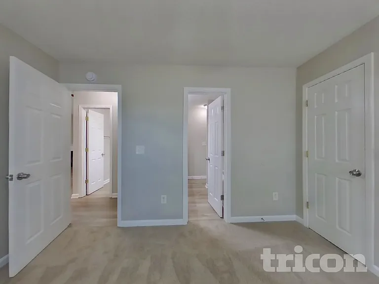 225 Lossie Ln — Photo 6
