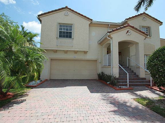 3rd image of 741 NW 127th Ave