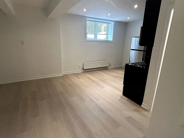 13 Fisher St #B — Photo 5