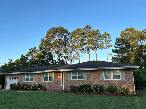 210 Madeline Dr, Wilmington, NC 28405